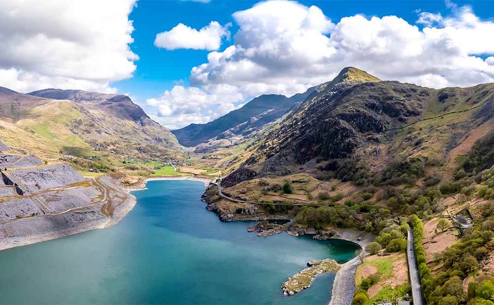 Coach holidays to Snowdonia